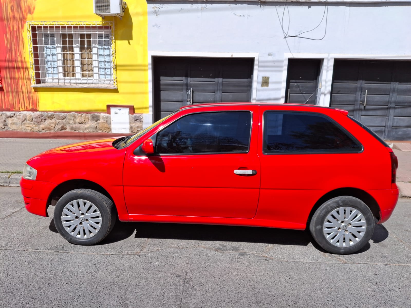 VW Gol Power Plus 3p 1.4N c/GNC - Año 2012 - Image 7