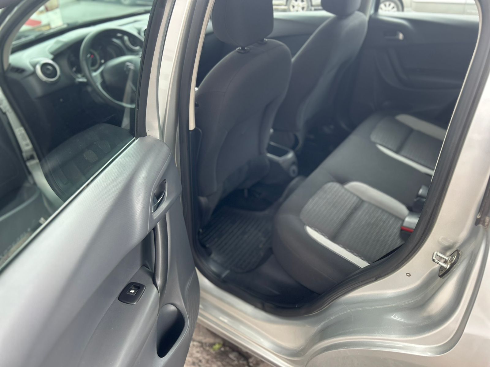 Citroen C3 Feel MT 1.6N VTI - Año 2018 - Image 5