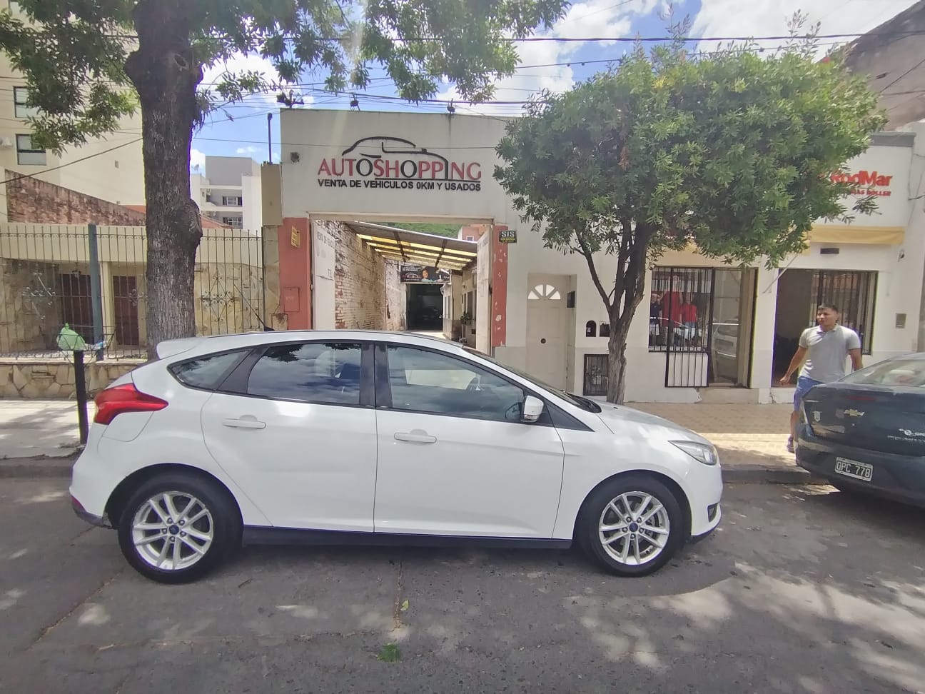 Ford Focus S 5P 1.6N - Año 2016 - Image 3