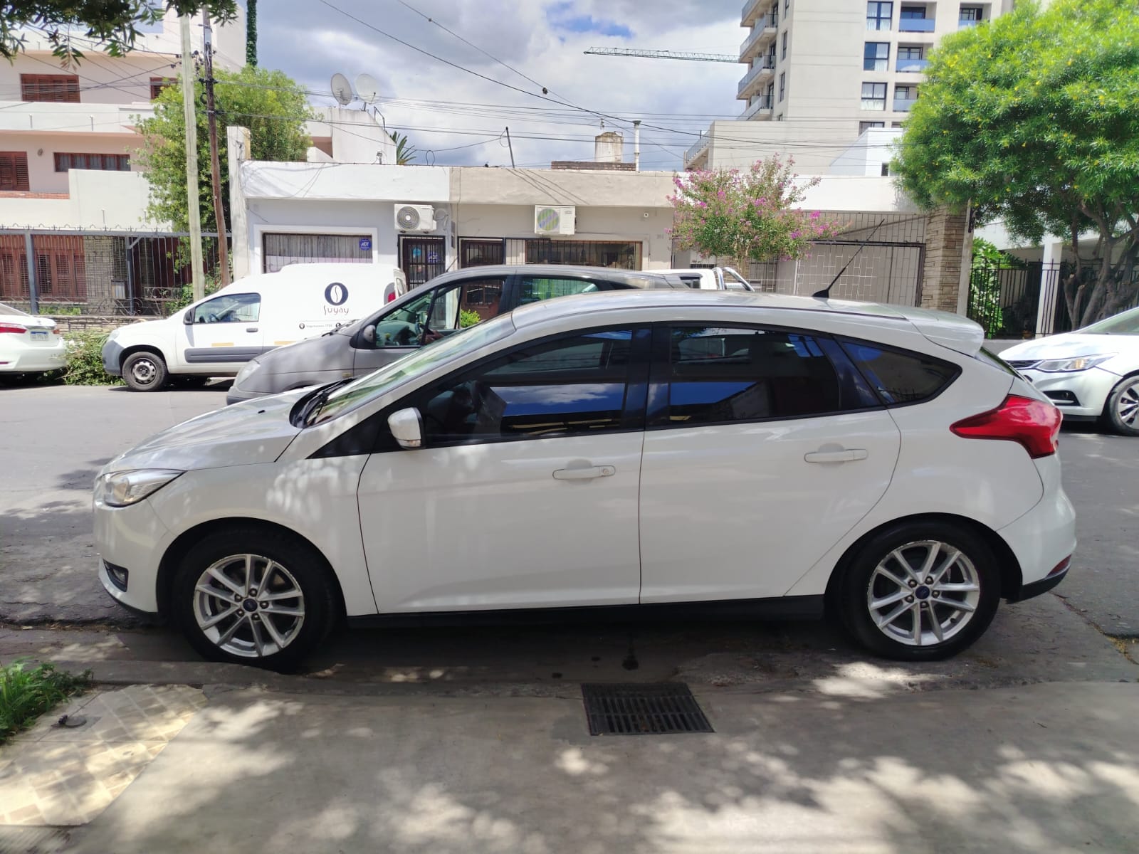 Ford Focus S 5P 1.6N - Año 2016 - Image 4