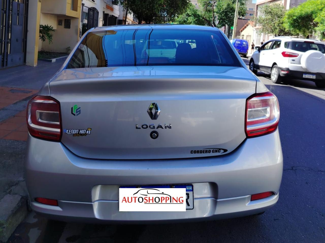 Renault Logan Life MT 1.6N c/GNC - Año 2023 - Image 5