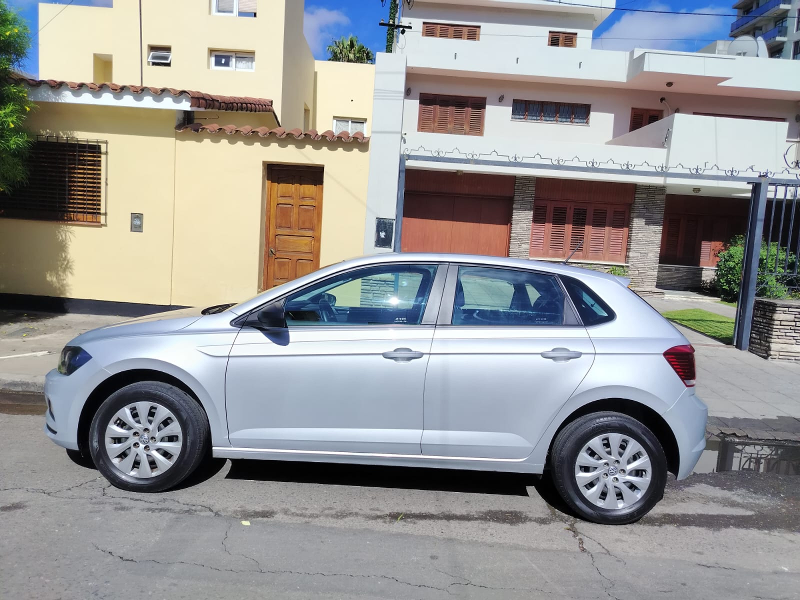 VW Polo Trendline MT 1.6N MSI - Año 2023 - Image 5